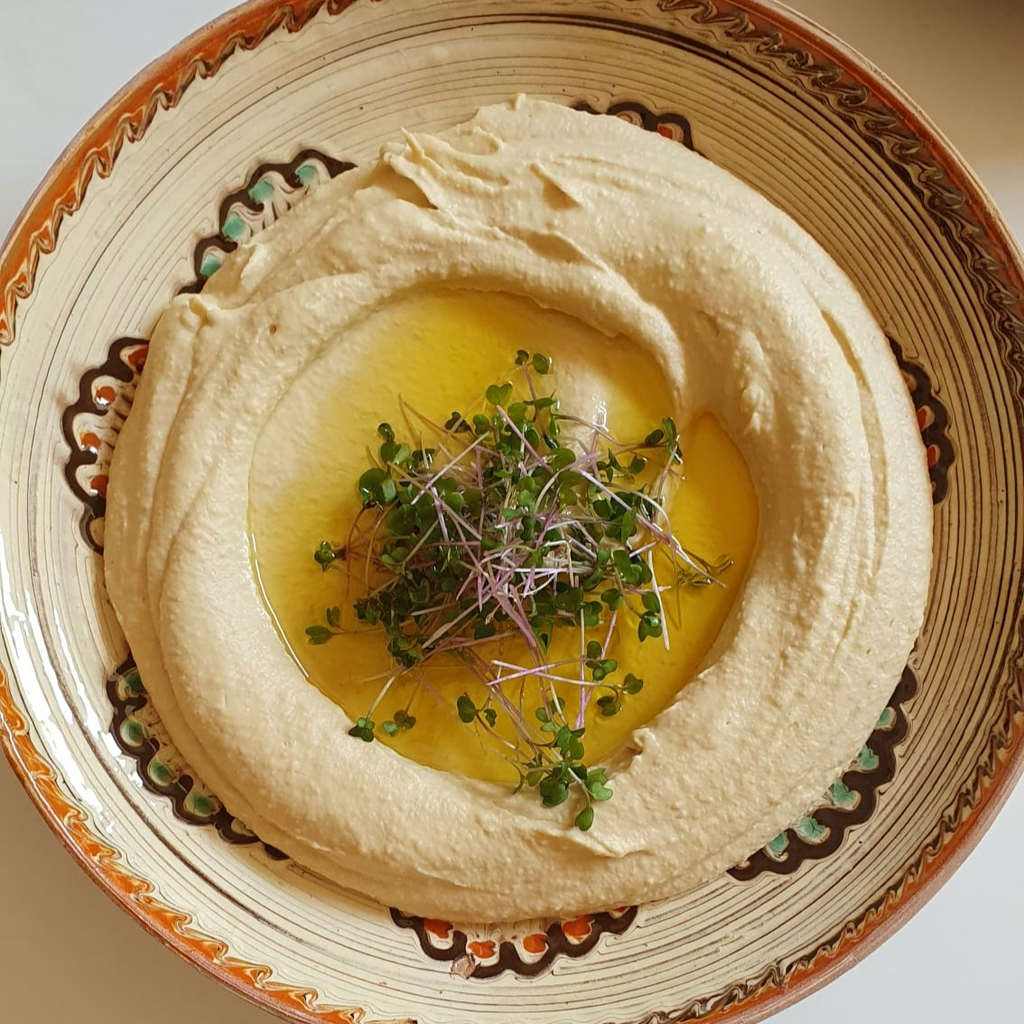 Classic Mediterranean hummus by Chef Simona